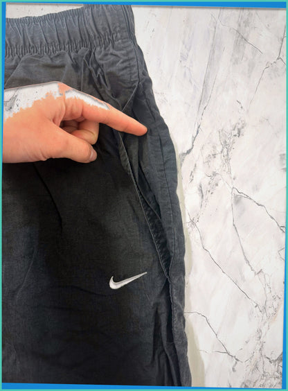 Nike vintage Trackpants XL fit L 7 2 6 0