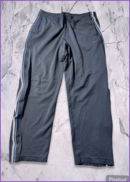 Nike vintage Trackpants L 7-256