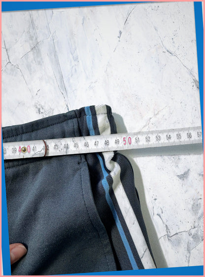 Nike vintage Trackpants L 7-256
