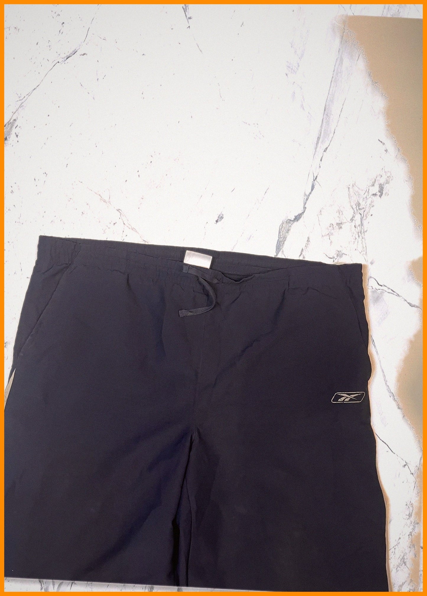 Reebok Vintage L baggy Bund kaputt 5 647