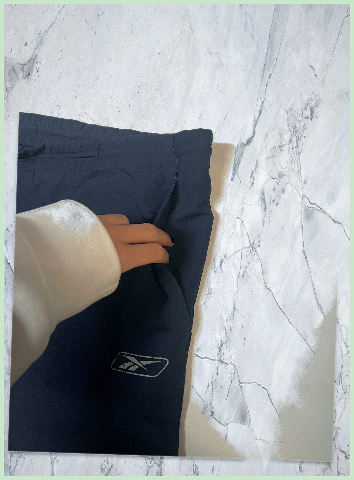 Reebok Vintage L baggy Bund kaputt 5 647