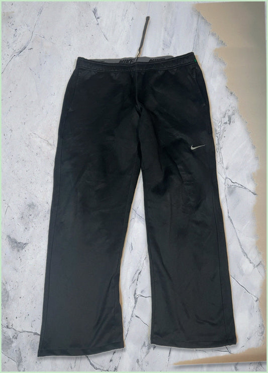 Nike Vintage Trackpants M baggy gefüttert 5-468