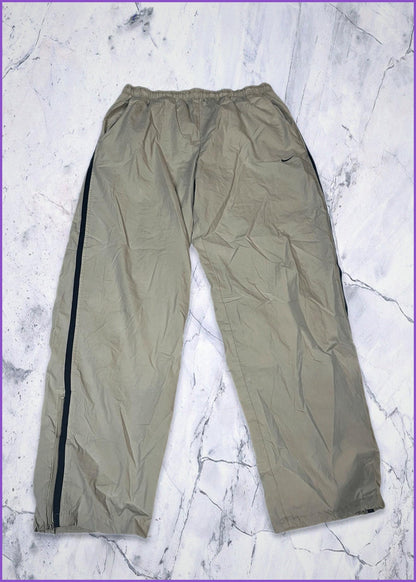 Vintage Nike Trackpants L fit M 54 11