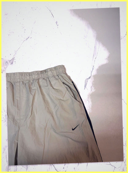 Vintage Nike Trackpants L fit M 54 11