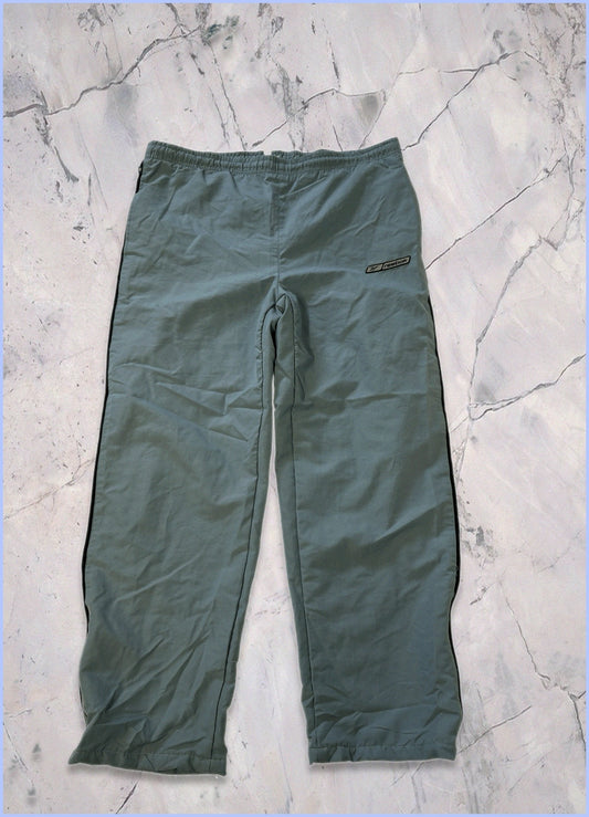Reebok Vintage Trackpants m baggy Bund nicht so elastisch 6-882
