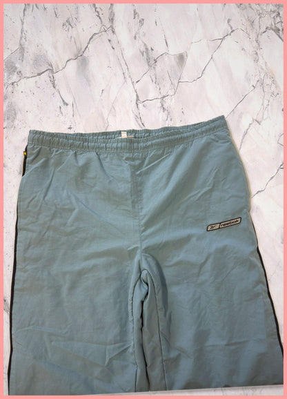 Reebok Vintage Trackpants m baggy Bund nicht so elastisch 6-882