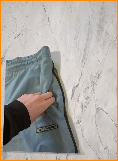 Reebok Vintage Trackpants m baggy Bund nicht so elastisch 6-882