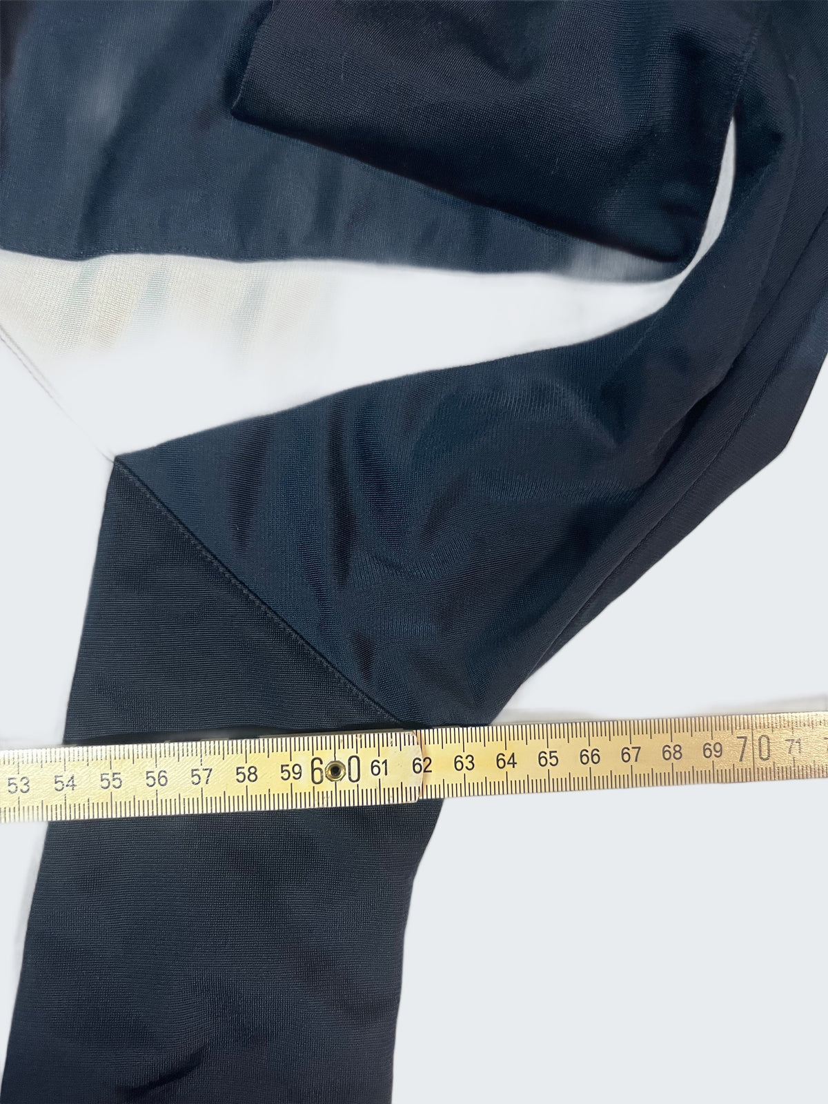 Picsart Shop-Hintergrund [picsart-white-bg] [bg:#E9ECEF] [old:84888408228104] [pos:2]