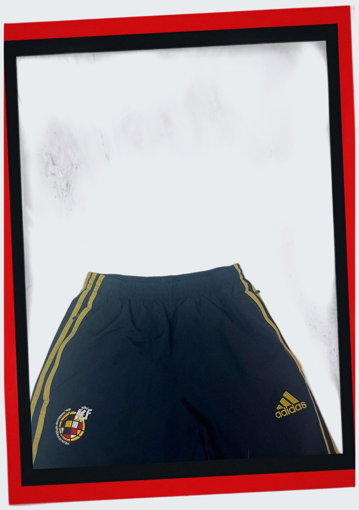 Picsart Shop-Hintergrund [picsart-white-bg] [bg:#E9ECEF] [old:84663061577992] [pos:5]