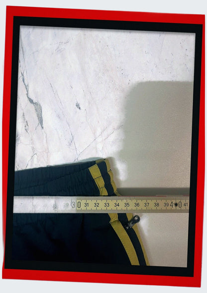 Picsart Shop-Hintergrund [picsart-white-bg] [bg:#E9ECEF] [old:84663061610760] [pos:6]