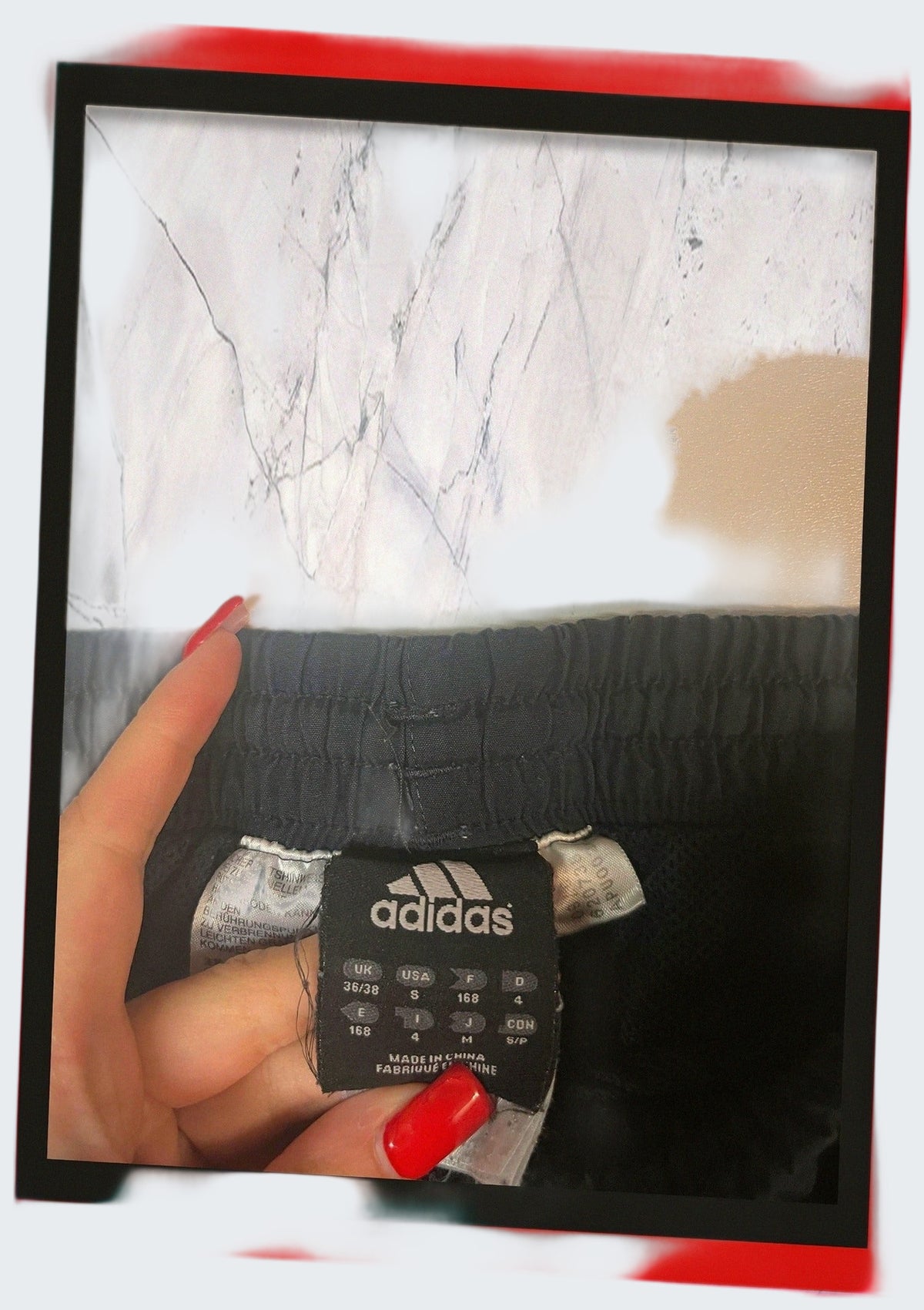 Picsart Shop-Hintergrund [picsart-white-bg] [bg:#E9ECEF] [old:84663061643528] [pos:7]
