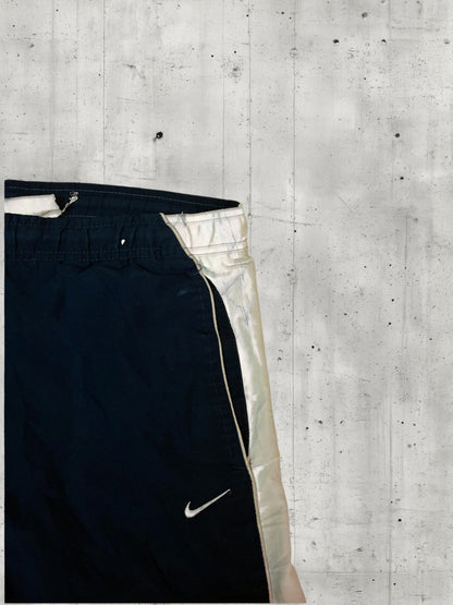 Nike Vintage Kids Track Pants XS | Baggy Trackpants 5-9-8-1 [photoroom-marmor-v1] [old:72146033836296] [pos:6]