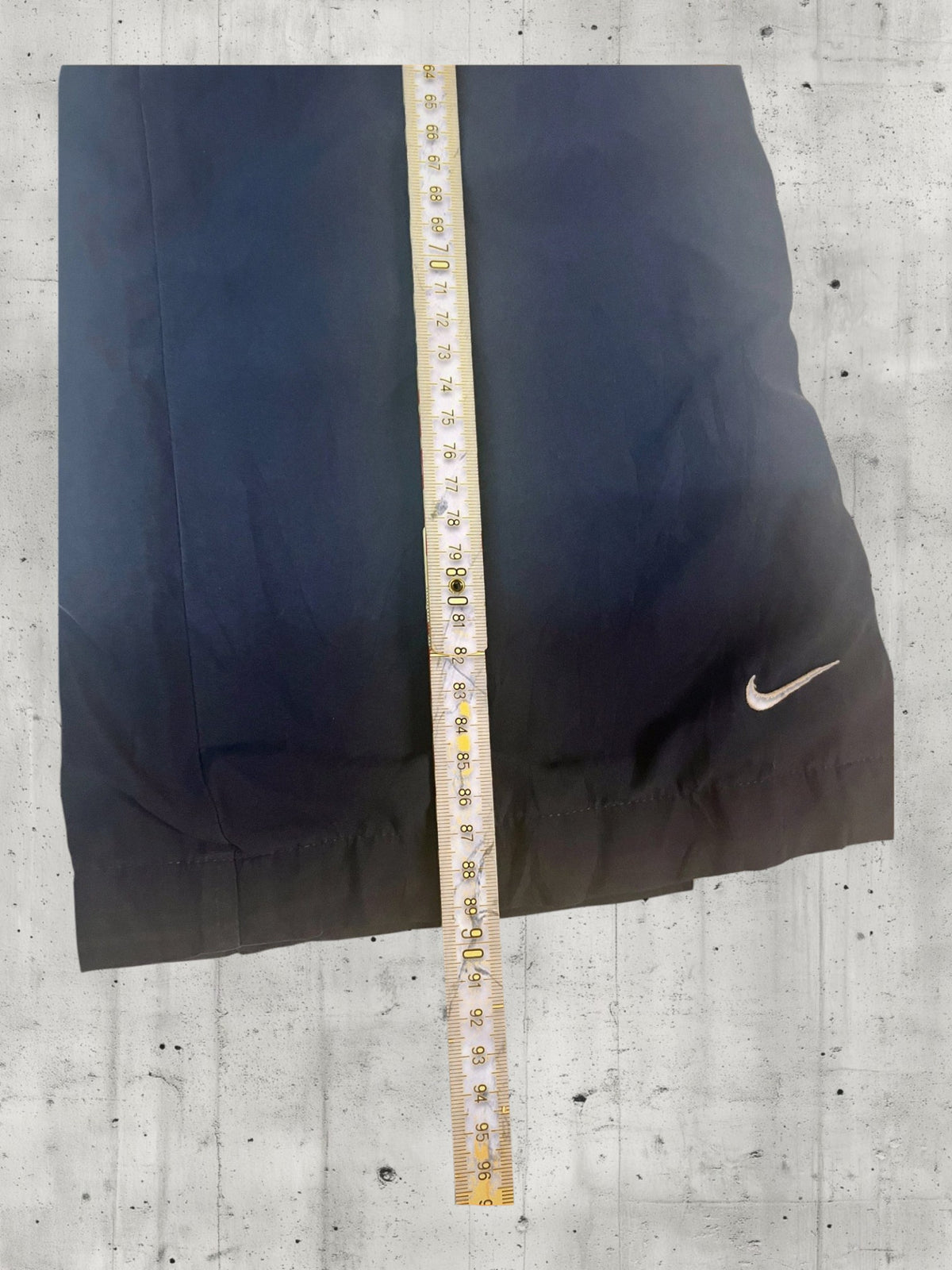 Nike Vintage Kids Track Pants XXS | Baggy Trackpants 5-688 [photoroom-marmor-v1] [old:72146003853576] [pos:4]