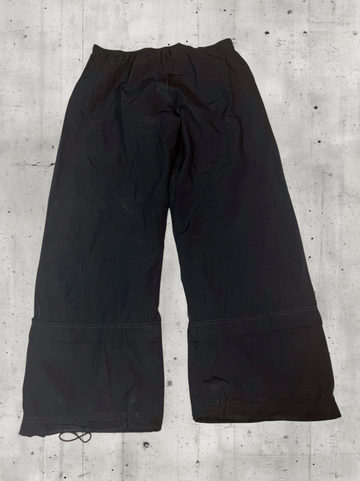 Nike Vintage Kids Track Pants XS | Baggy Trackpants 5-5-4-3 [photoroom-marmor-v1] [old:72145921048840] [pos:8]