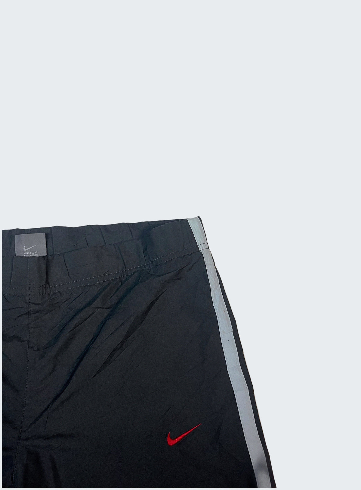 Picsart Shop-Hintergrund [picsart-white-bg] [bg:#E9ECEF] [old:84888597233928] [pos:6]