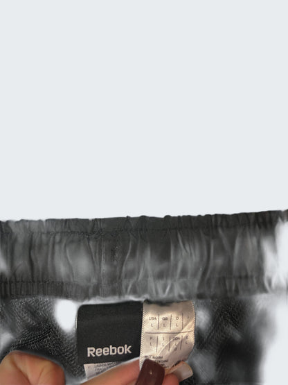Picsart Shop-Hintergrund [picsart-white-bg] [bg:#E9ECEF] [old:84889046024456] [pos:5]