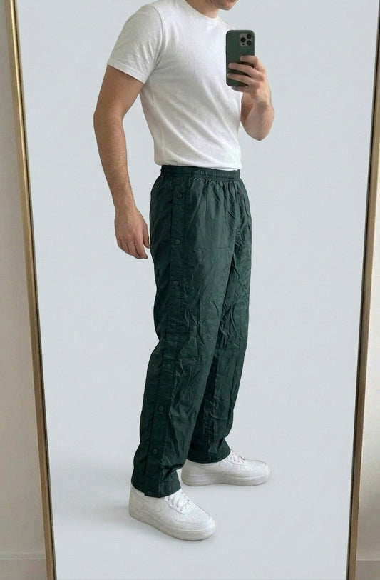 Champion Vintage Trackpants L baggy 68 33 – getragenes Produktfoto