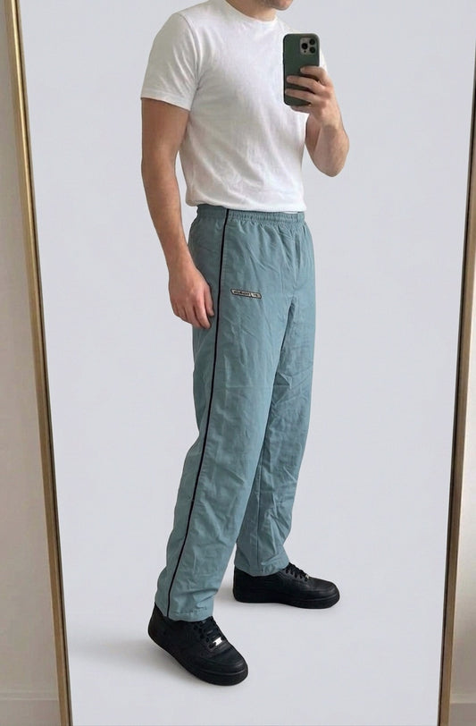 Reebok Vintage Trackpants m baggy Bund nicht so elastisch 6-882 – getragenes Produktfoto