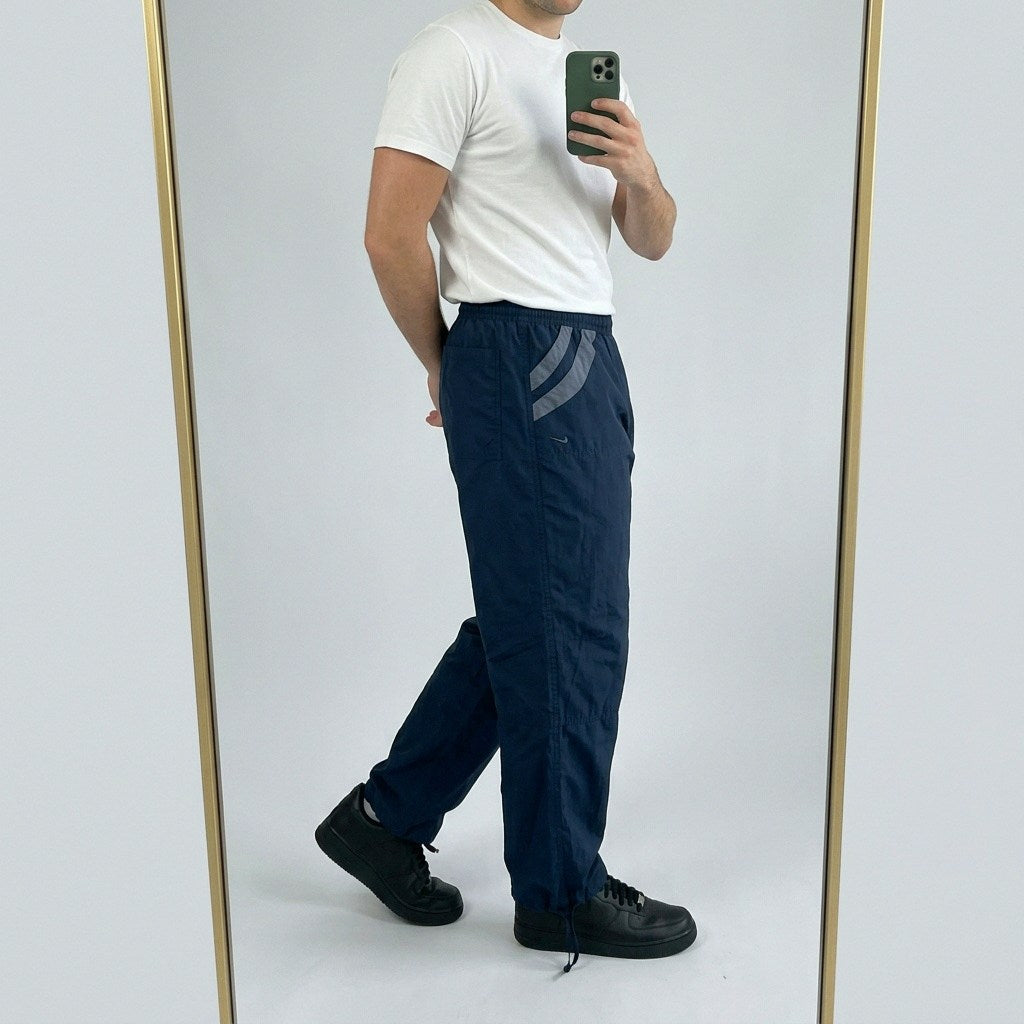 Nike vintage Trackpants Kids XL 7-2-4-6 – getragenes Produktfoto