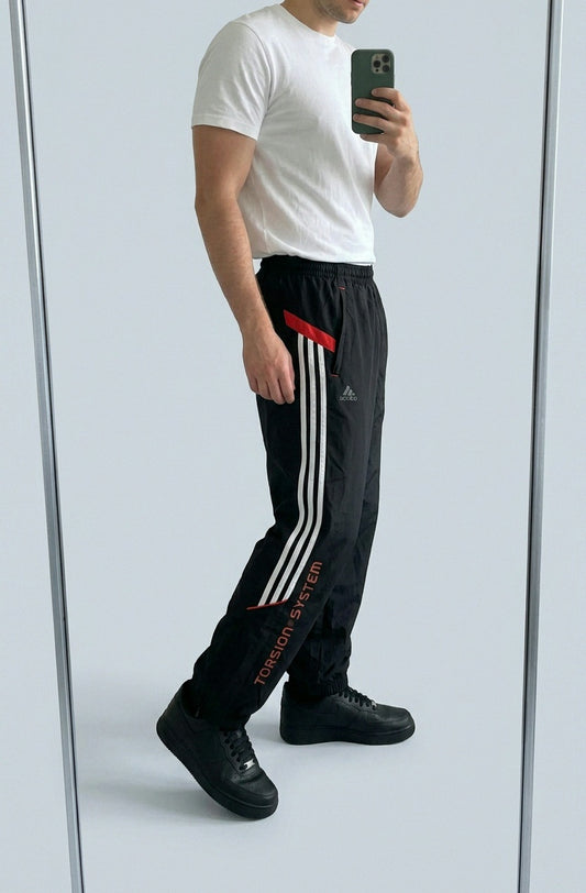 Adidas Vintage Track Pants S | Baggy Trackpants 5 7 9 6 – getragenes Produktfoto