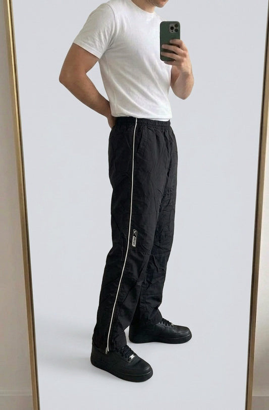 Nike Vintage Track Pants L | Baggy Trackpants 68 64 – getragenes Produktfoto