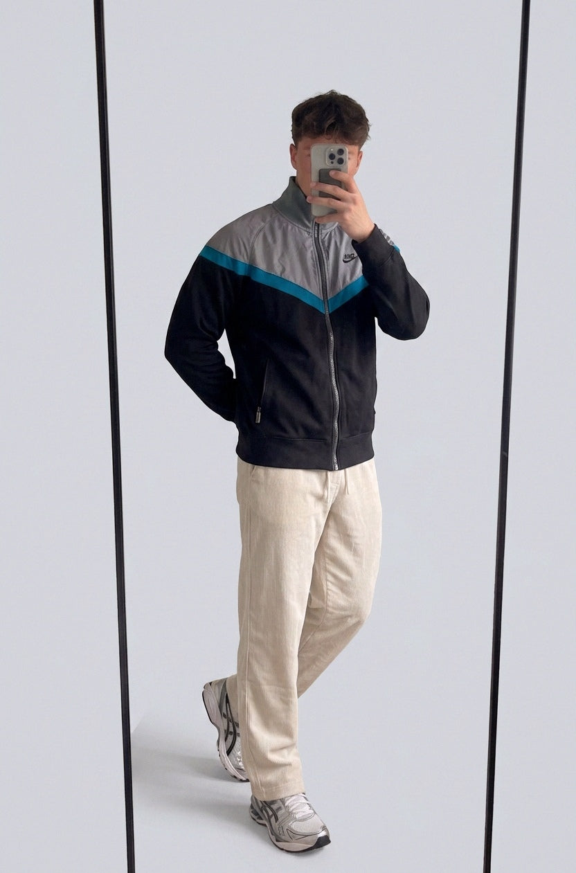 Nike Vintage Jacke S | Track Jacket 4 5 1 1 – getragenes Produktfoto
