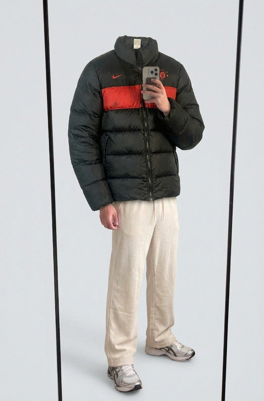 Vintage Nike Winterjacke M fit L 5-7-7-2 – getragenes Produktfoto
