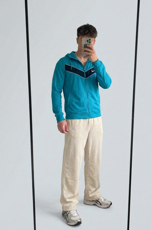 Nike Vintage Trackpants L baggy 7479 – getragenes Produktfoto