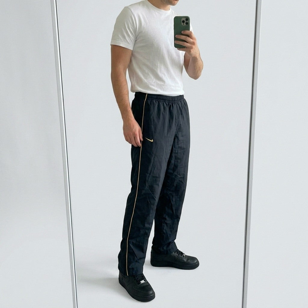 Nike Vintage Track Pants XXS | Baggy Trackpants 57 15 – getragenes Produktfoto