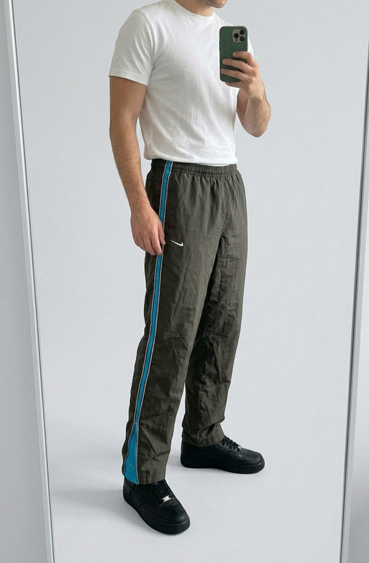 Nike vintage Trackpants S fit xxs Baggy 7-3-1-2 – getragenes Produktfoto