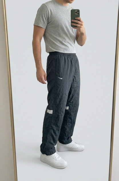 Nike vintage Trackpants XL fit L 7 2 6 0 – getragenes Produktfoto