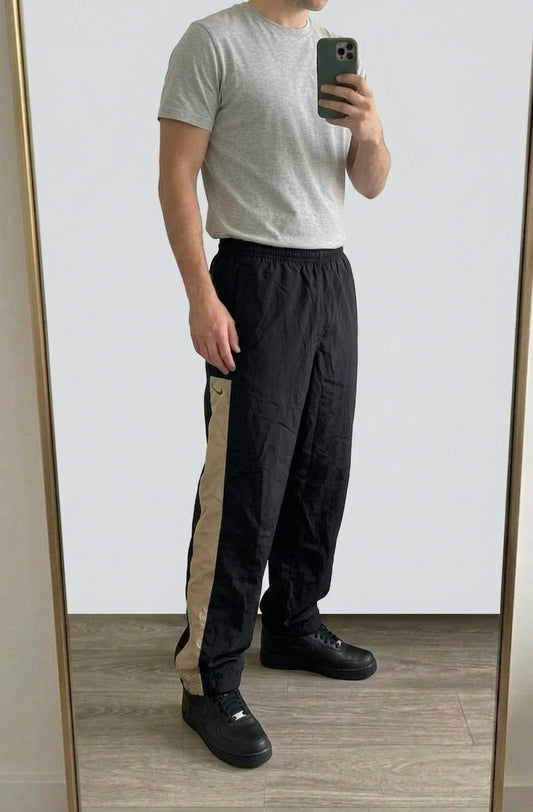 Vintage Nike Trackpants M fit S 5-564 – getragenes Produktfoto