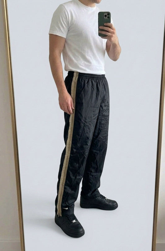 Nike Vintage Track Pants XL | Baggy Trackpants 649 5 – getragenes Produktfoto