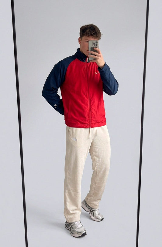 Nike Vintage Jacke S | Track Jacket 4-944 – getragenes Produktfoto
