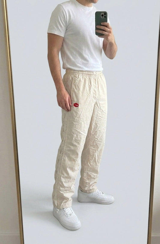 Nike Vintage Track Pants S | Baggy Trackpants 5-4-2-0 – getragenes Produktfoto