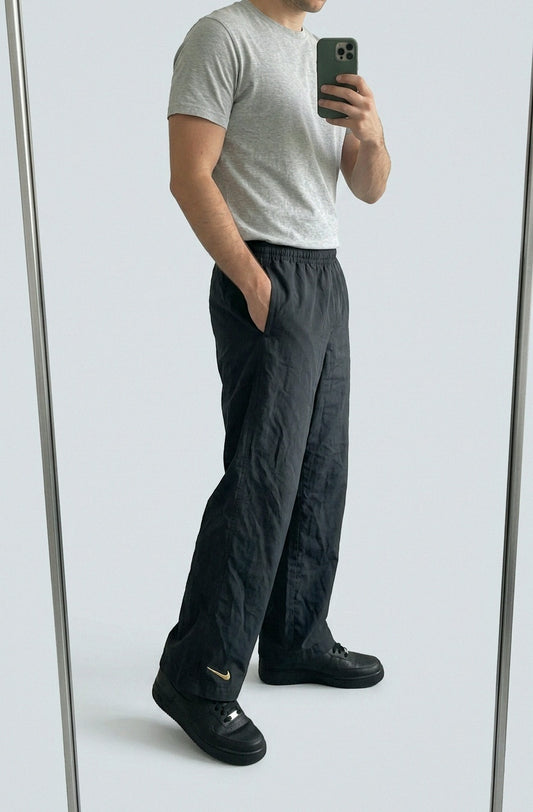 Nike Vintage Track Pants S | Baggy Trackpants 5-3-9-2 – getragenes Produktfoto