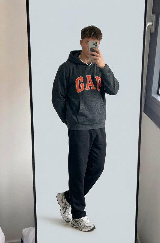 Gap Hoodie Kids xxl Vintage 2-4-8-1 – getragenes Produktfoto