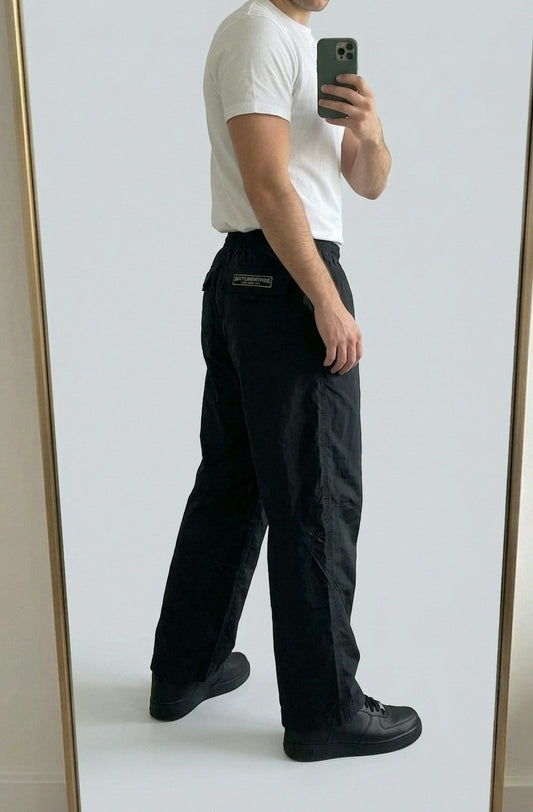 Nike Vintage Trackpants L 5-8-9-6 – getragenes Produktfoto